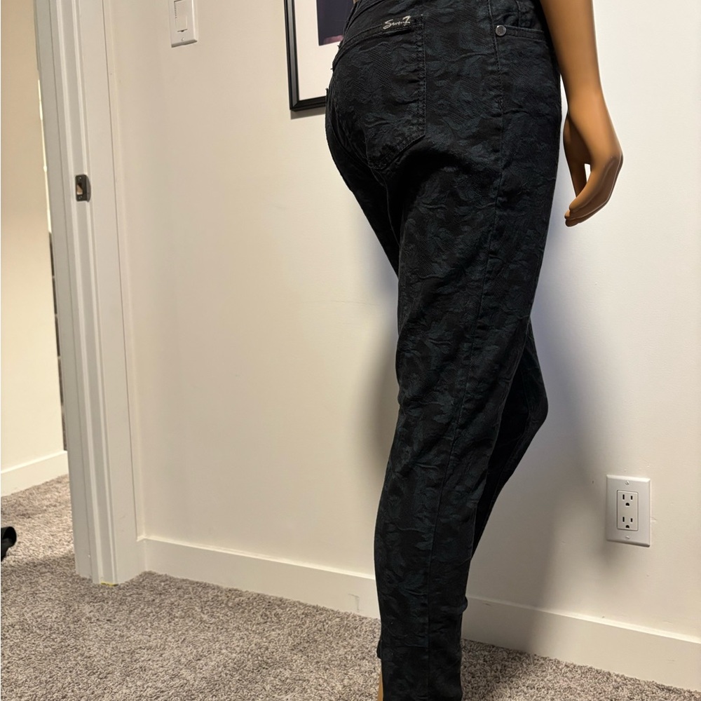 Seven 7 stretchy brocade jeans- Sz6 black